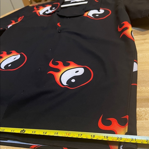 PacSun Black Shirt with Red Flame Pattern - Picture 5 of 9